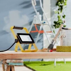 Projecteur Extérieur LED Intégrée 1800 Lm Noir Yonkers INSPIRE