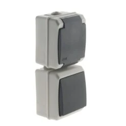 Interrupteur Va-et-vient Et Prise Avec Terre étanche